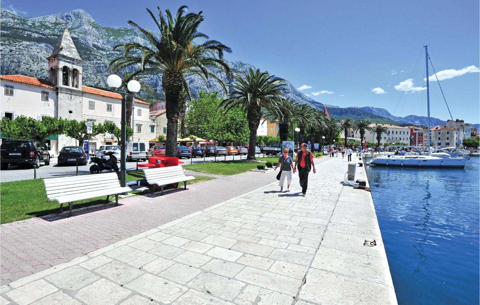 Stunning Apartment In Makarska With Wifi エクステリア 写真